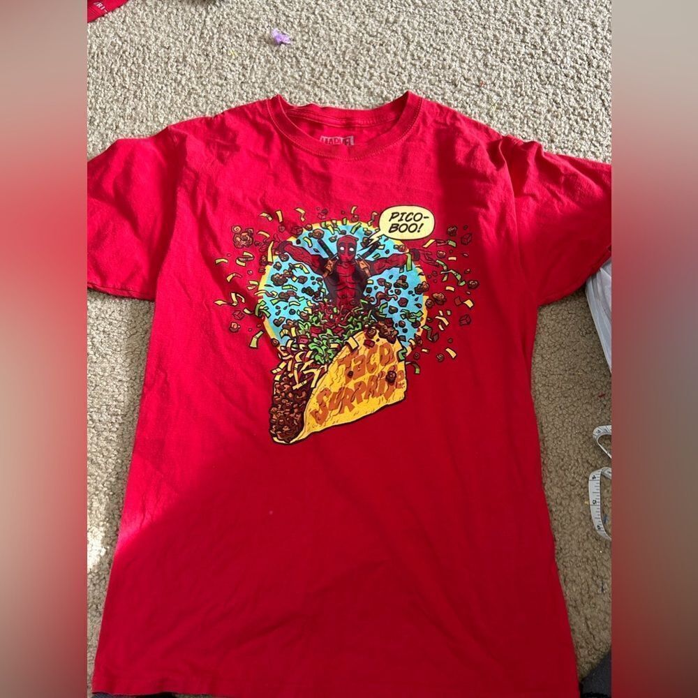 Marvel Deadpool Taco Tshirt